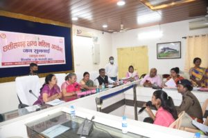 Mahila-Aayog-Jan-Sunwai-300x200.jpg