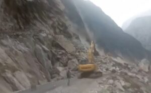 luqi16jg_uttarakhand-road-c625x300_01_June_23