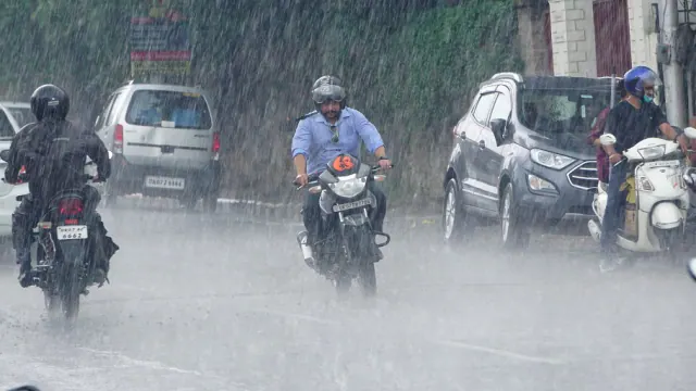 havy_rain_uttarakhand_1657002843