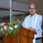 रायपुर : अपनी भावनाओं, दुख और खुशी को व्यक्त करने का सबसे सरल और सशक्त माध्यम हमारी मातृभाषा होती है-श्री डेका