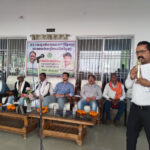 रायपुर : तेन्दूपत्ता संग्रहण से पहले शाखा-कर्तन कार्य के लिए कार्यशाला